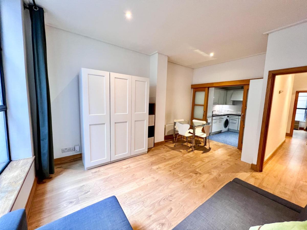 Superior Entire Apartment Between St Pauls Cathedral And Covent Garden Лондон Экстерьер фото